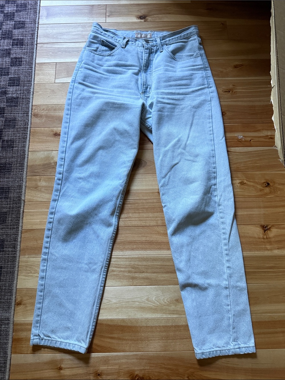 Guess Straight Leg Jeans
